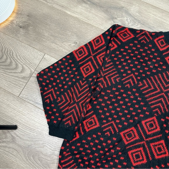 Vintage 80s Brunny Abstract Geometric Pull Over Black Red Sweater USA Made Large - Picture 4 of 9